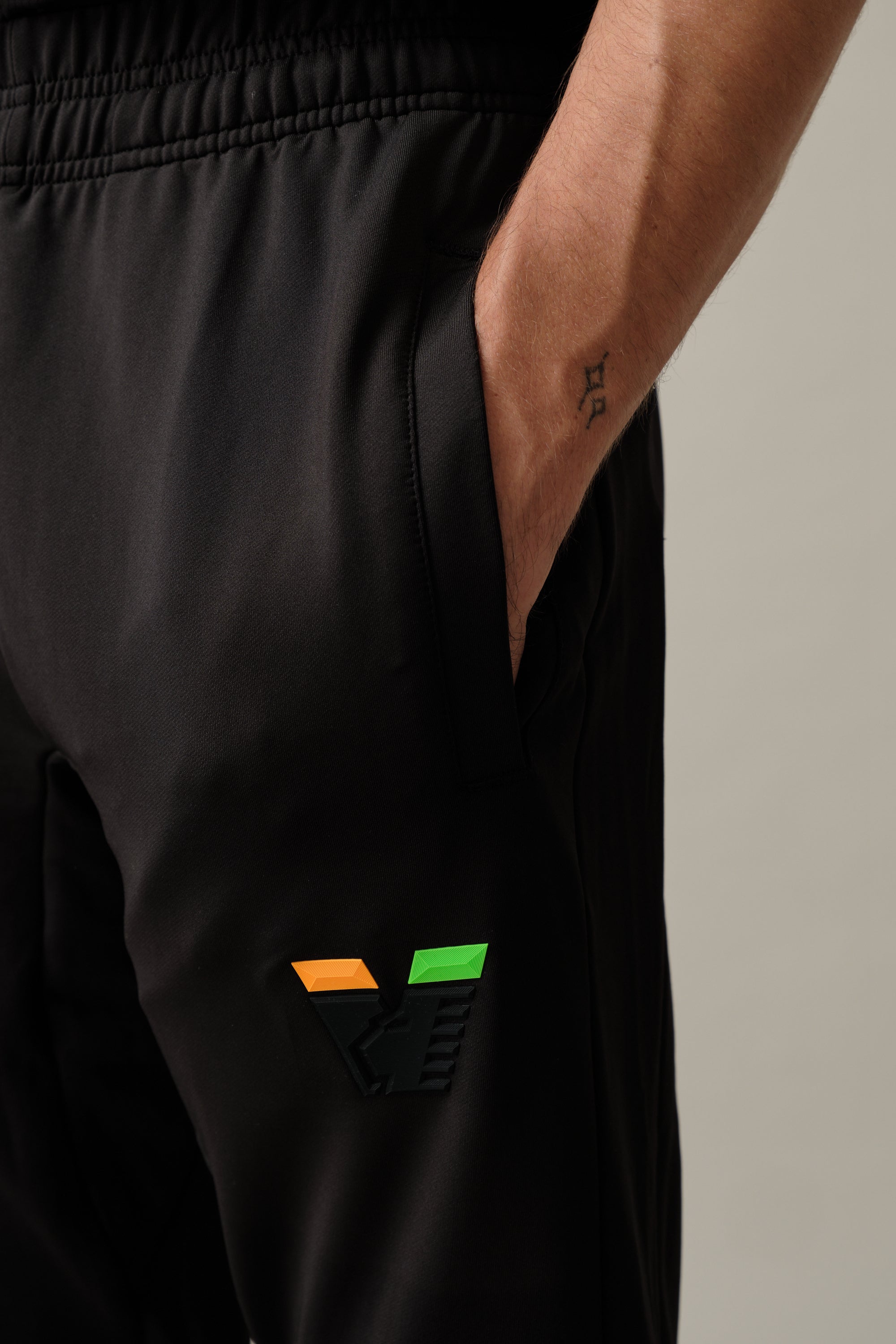 25/26 Training Pants Black