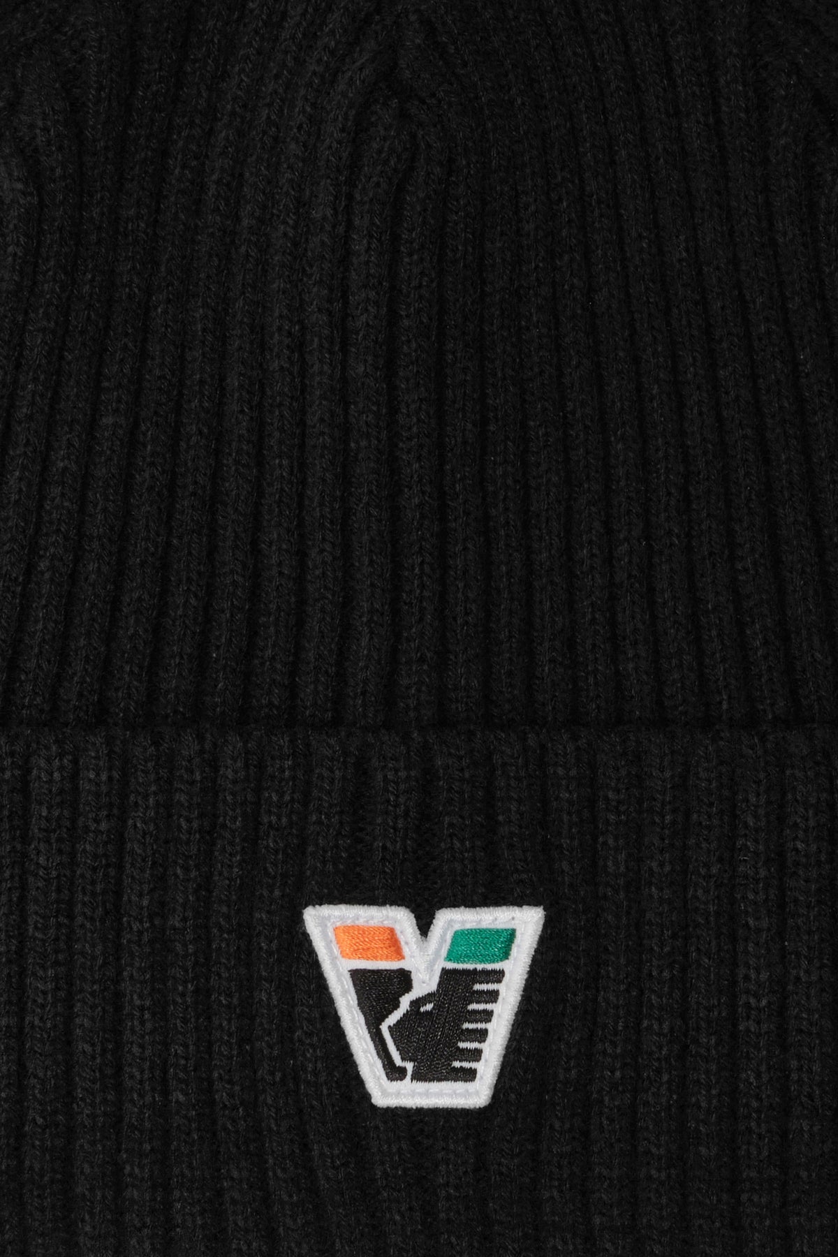 26/27 Beanie - Black