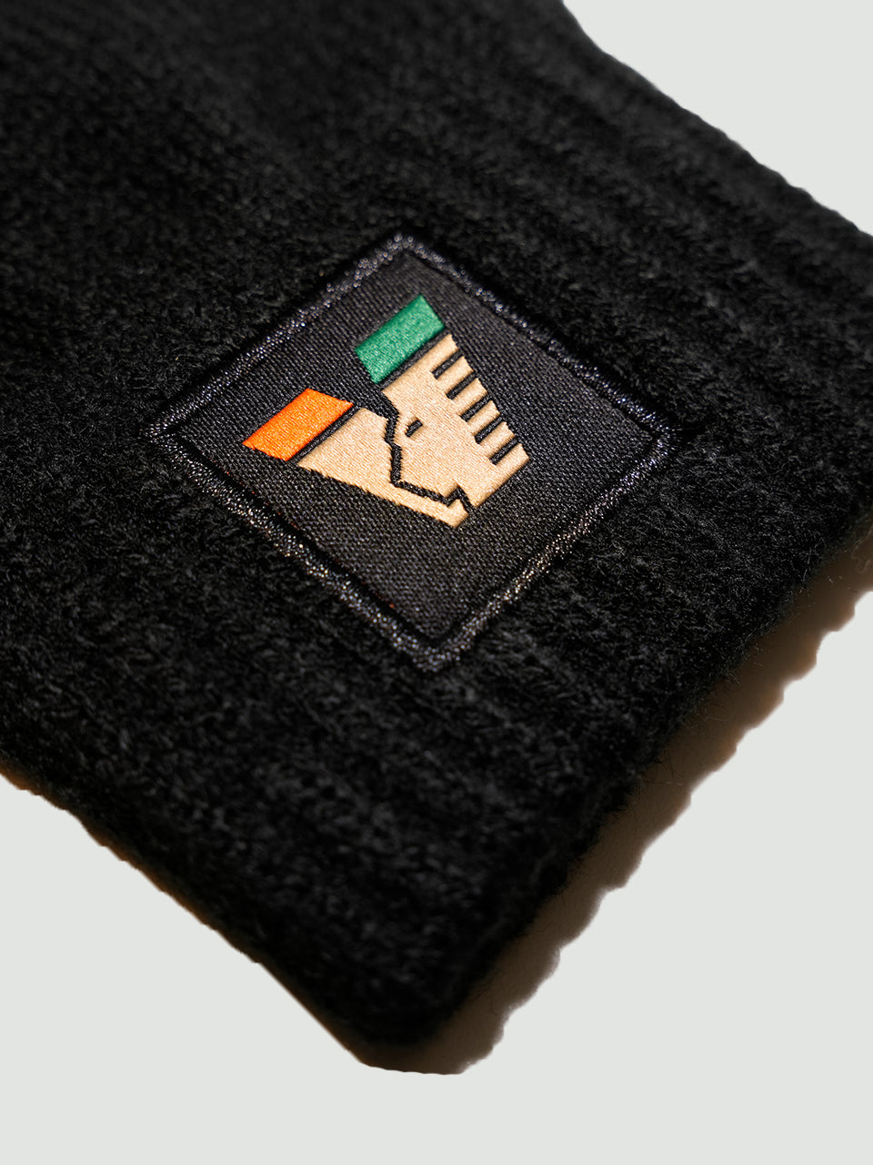 Logo Gloves