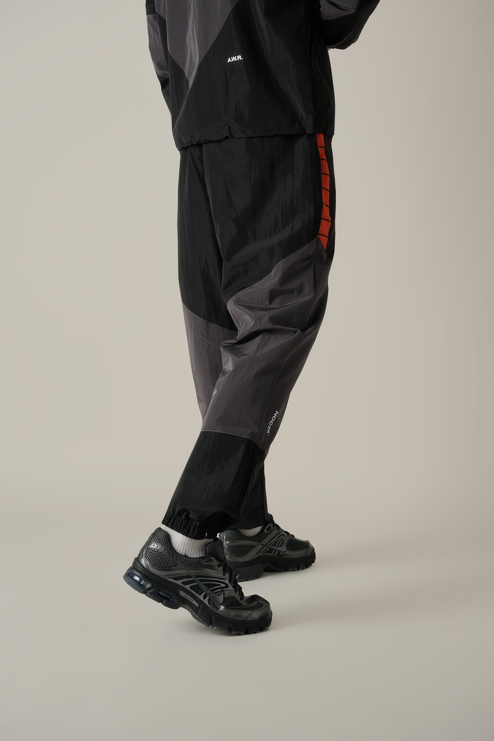 25/26 Venezia Track Pants Black