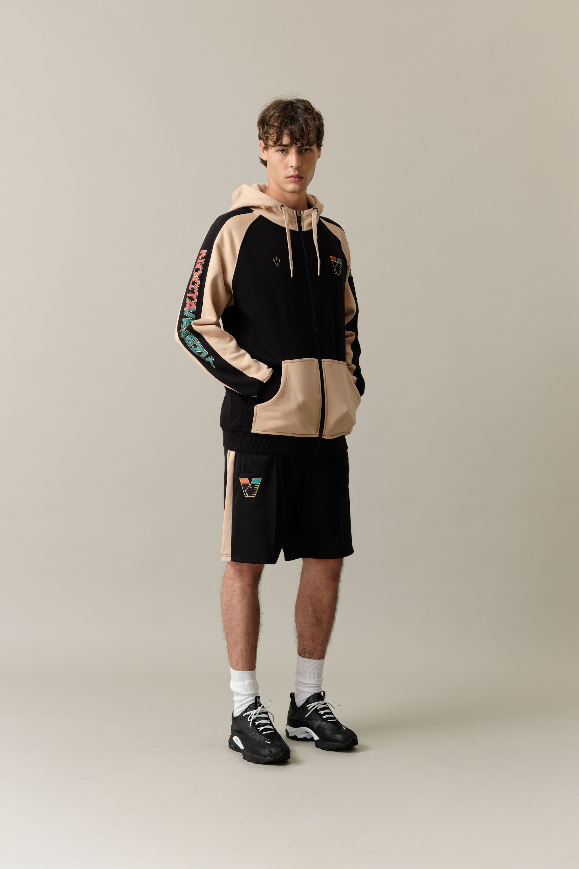 25/26 Urban Hoodie Beige