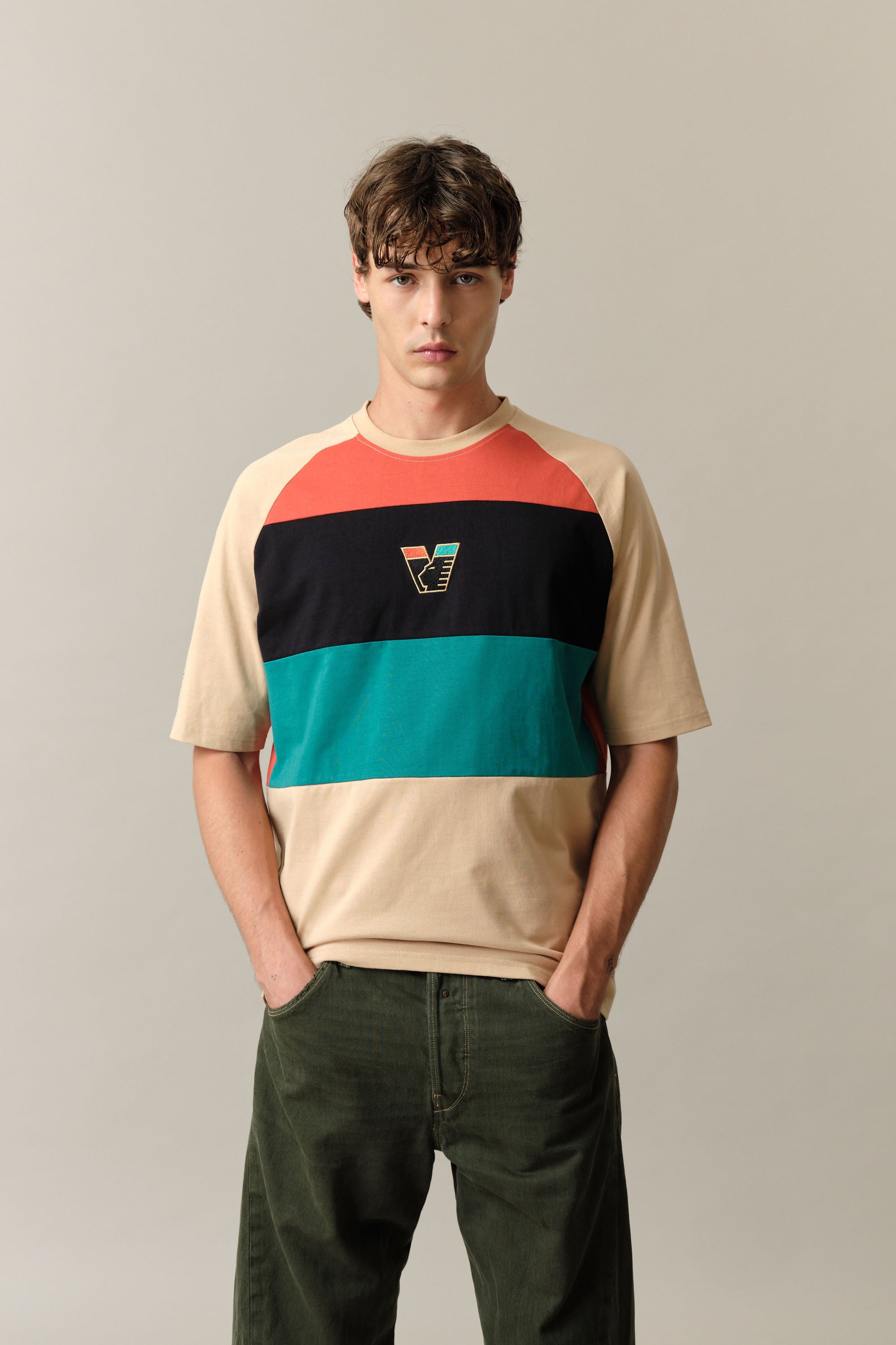 25/26 Urban Tee Beige