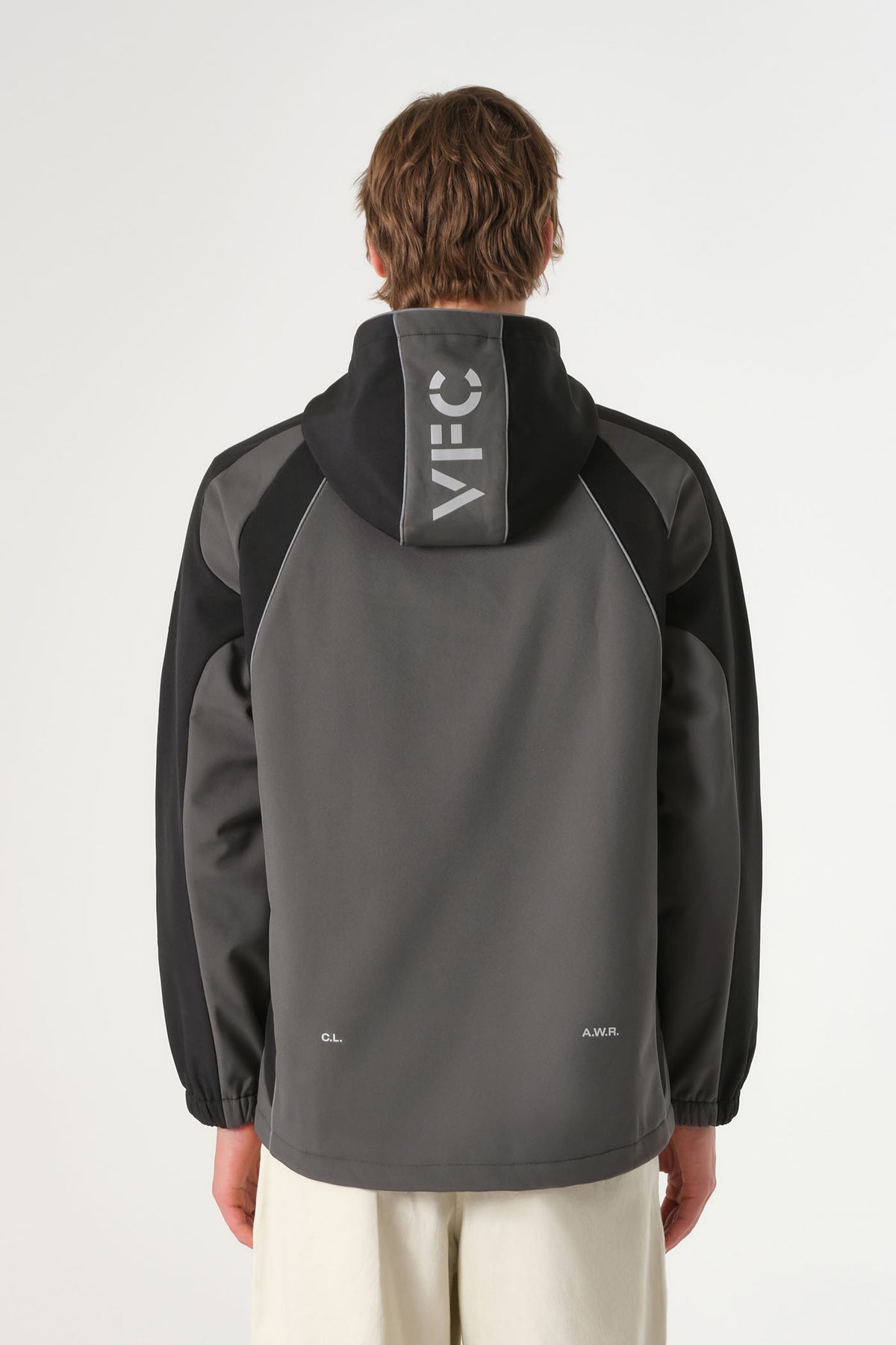 26/27 VFC Travel Hooded Jacket